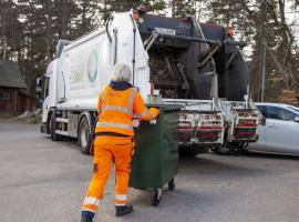 Smart waste bins
